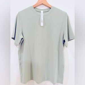 Lululemon athletica- Green Relaxed Short Sleeve Tee Size 4